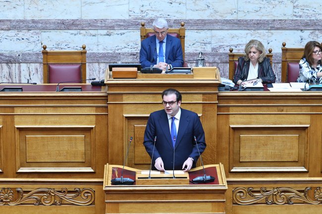 Πιερρακάκης: Πάνω από 100.000 δανειολήπτες θα δουν ραγδαία μείωση στις δόσεις μέχρι και 300 ευρώ κάθε μήνα