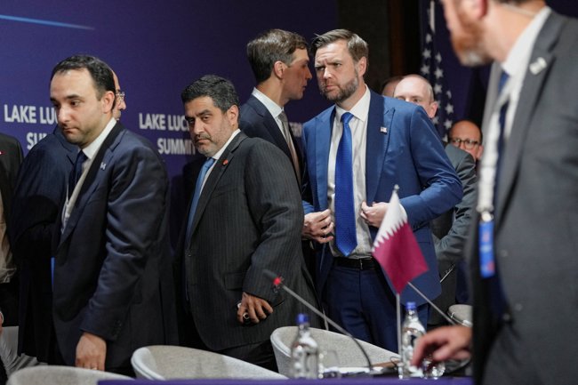 ΗΠΑ-Ιράν: "Ενθαρρυντική πρόοδος" μετά το διπλωματικό θρίλερ στις Αλπεις -Οδικός χάρτης 60 ημερών για τελική συμφωνία