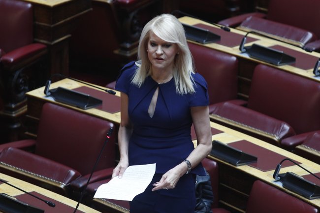 "Βατερλώ" στον ΣΥΡΙΖΑ με την προανακριτική για Τέμπη: Απέσυραν τις υπογραφές οι "Kasselistas" και πήγαν με την Καρυστιανού