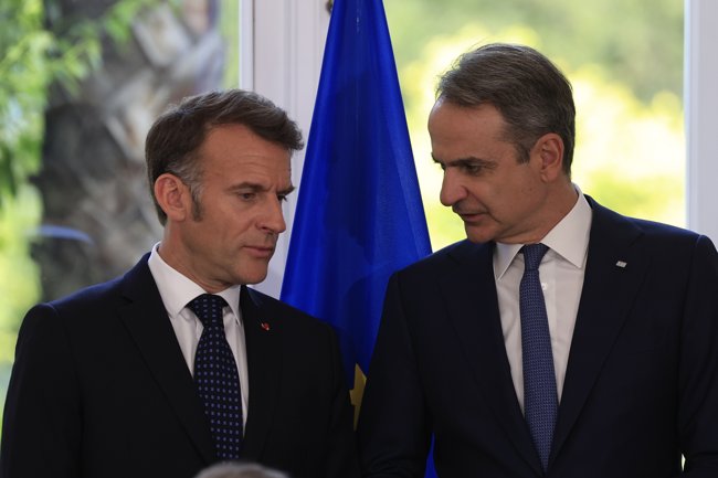 μητσοτακησ μακρον