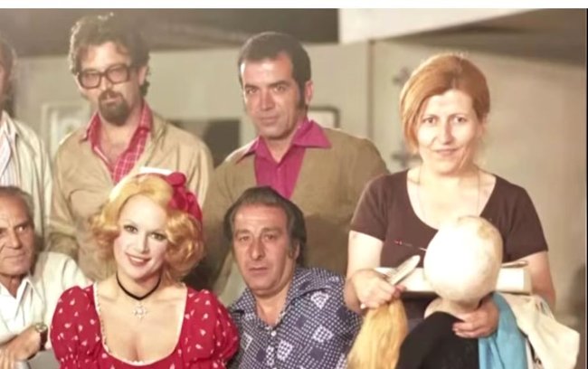 Αλίκη Βουγιουκλάκη: Αδημοσίευτες φωτογραφίες με τον πιο δικό της άνθρωπο - Ήξερε τα πάντα για εκείνη