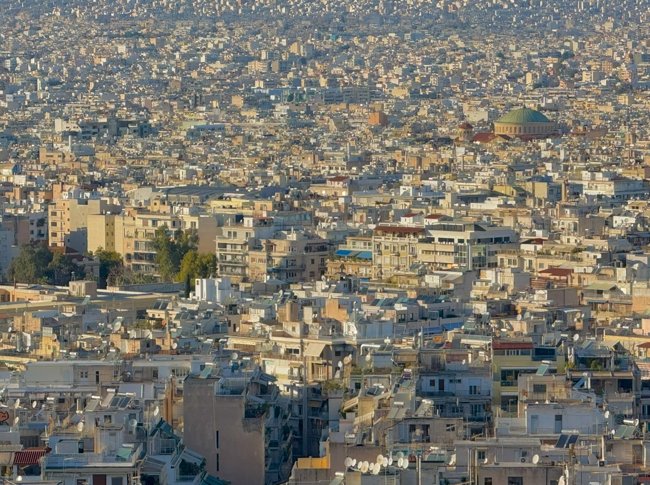 Πρόγραμμα "Ανακαινίζω 2026": Πότε ανοίγει η πλατφόρμα - Τα κριτήρια και οι επιδοτήσεις που θα λάβουν οι δικαιούχοι