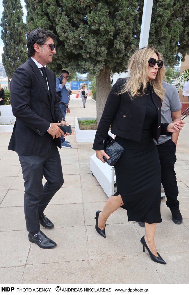 κηδεια γωγω μαστροκωστα