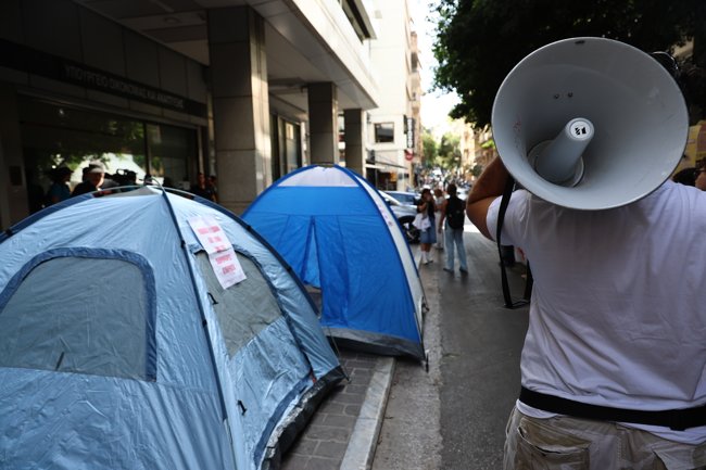 ΣΚΗΝΕΣ ΦΟΙΤΗΤΕΣ ΥΠΟΙΚ