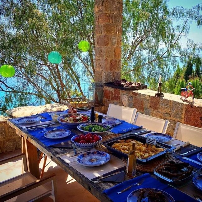 καρυδη αιγινα