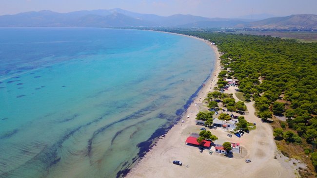 Τρεις παραλίες μία ανάσα από την Αθήνα για βουτιές και χαλάρωση - Καταγάλανα νερά, θυμίζουν νησί