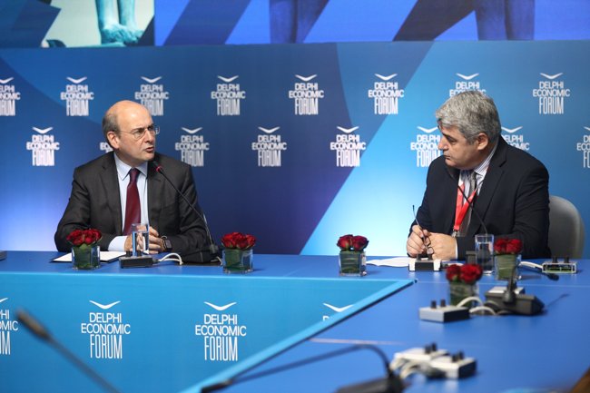 Πακέτο μέτρων 870 εκατ. ευρώ για το 2025: Μείωση εισφορών και αύξηση συντάξεων - Κατάργηση του τέλους επιτηδεύματος