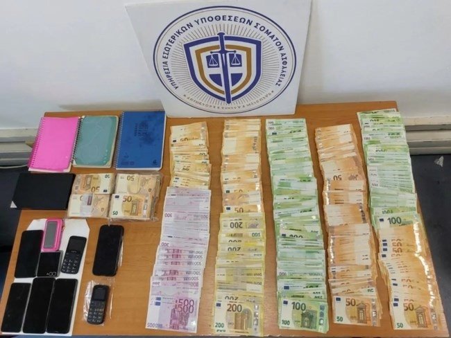 "Καταιγίδα" ελέγχων σε υπεύθυνους πολεοδομιών και σε συγγενείς τους - Ανοίγουν λογαριασμοί, ξεψαχνίζουν περιουσίες