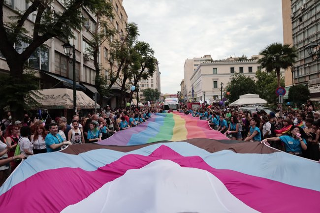 Χαμός με το Athens Pride: Η ΣΤΑΣΥ μπλόκαρε την ανάρτηση αφισών στο Μετρό - Οι αντιδράσεις και η εξήγηση