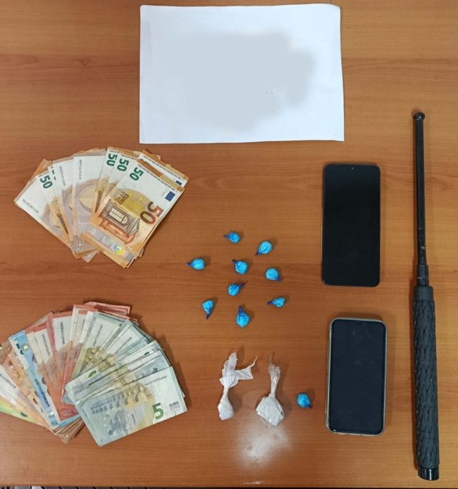 Θεσσαλονίκη: Πατέρας και γιος συνελήφθησαν για διακίνηση κοκαΐνης σε κατάστημα υγειονομικού ενδιαφέροντος