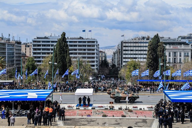 στρατιωτικη παρελαση 25η μαρτιου αθηνα