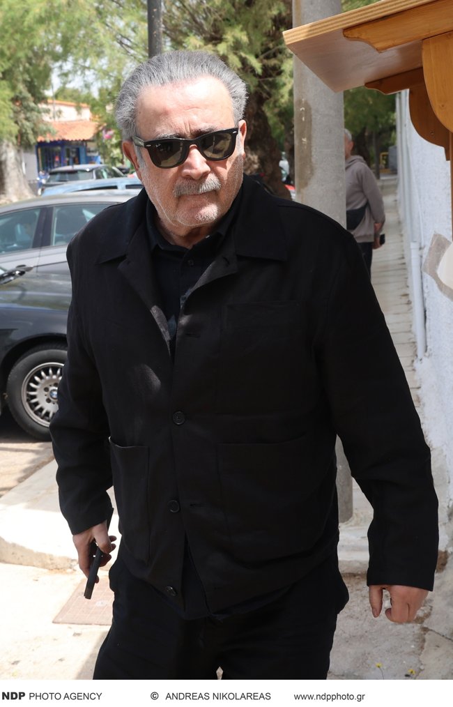 ΛΑΚΗΣ ΛΑΖΟΠΟΥΛΟΣ