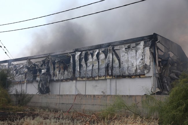 Φωτιά στον Ασπρόπυργο: Η στιγμή της έκρηξης στο εργοστάσιο που κάηκε [βίντεο]