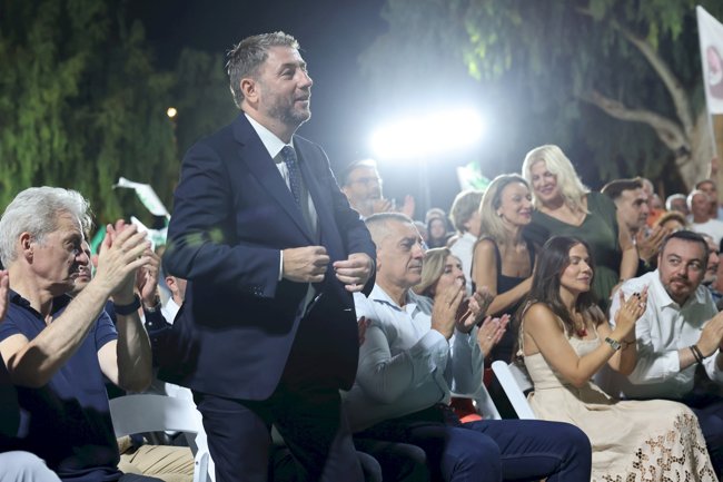 Ανδρουλάκης για επέτειο 3ης Σεπτέμβρη: "Η Ελλάδα δεν αντέχει άλλη θητεία ΝΔ - Εξαπάτηση οι εξαγγελίες Τσίπρα" [βίντεο]
