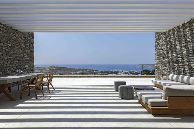 PETRA PAROS
