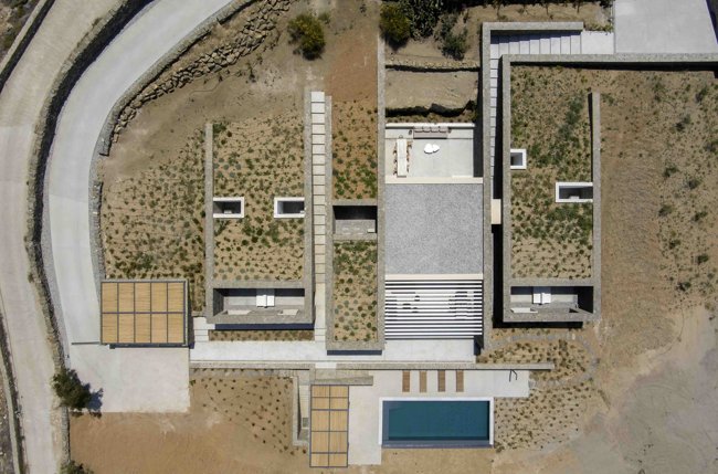 PETRA PAROS