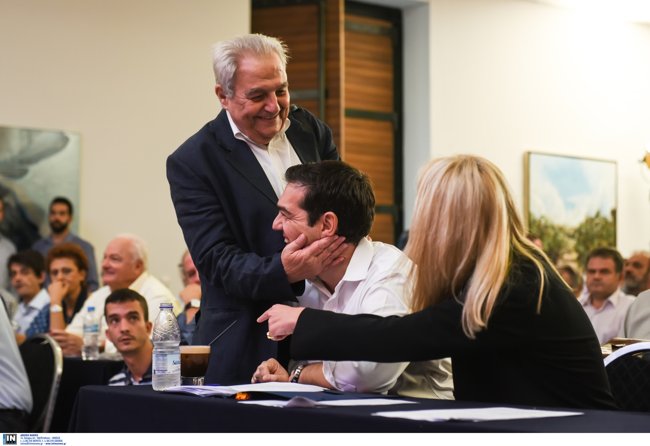 ΤΣΙΠΡΑΣ ΦΛΑΜΠΟΥΡΑΡΗΣ