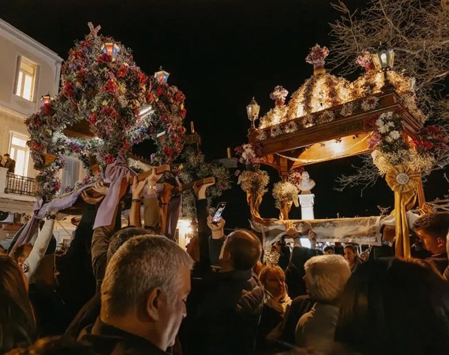 Από την Πάτμο και τα Μετέωρα έως τα ζωντανά έθιμα της Κέρκυρας - Προορισμοί κατάνυξης για Πάσχα στην Ελλάδα