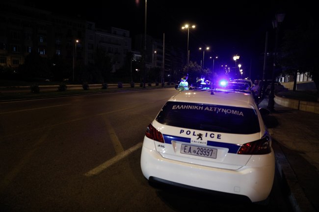 Εγκλήματα μέσα από τη φυλακή: Έγκλειστοι κακοποιοί συνεχίζουν τη δράση τους από τα κελιά