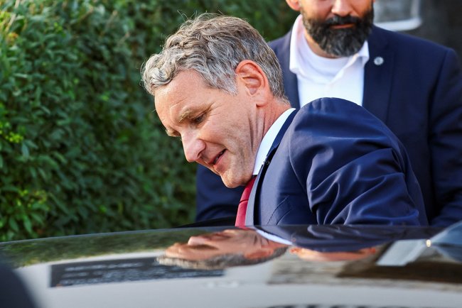 Μπγερν Χέκε
