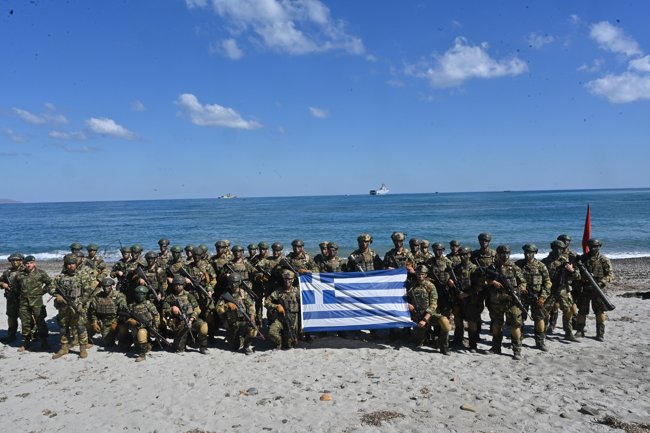 "MEDUSA 15 - 2026": Εντυπωσιακά πλάνα από τη μεγάλη διακλαδική άσκηση στην Κρήτη - Απόβαση, αεροναυτικές επιχειρήσεις και drones