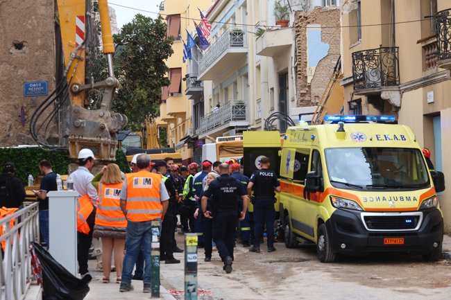 Φονική έκρηξη στην Πλάκα: "Είμαστε συγκλονισμένοι" λένε οι συγγενείς - Στο πένθος οι οικογένειες των θυμάτων