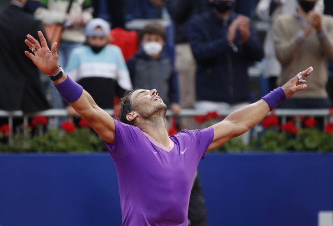 Barcelona Open: Λύγισε έπειτα από 3,5 ώρες ο Στέφανος Τσιτσιπάς - Μεγάλη νίκη για τον Ραφαέλ Ναδάλ