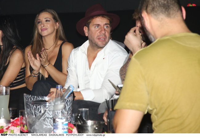 μαζωνακης
