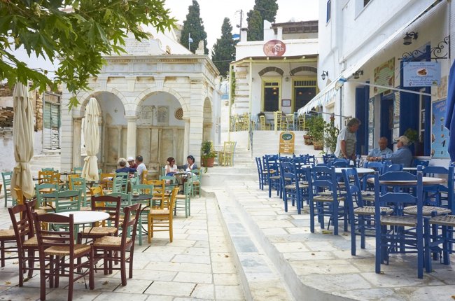 Το κυκλαδίτικο νησί που είναι στο επίκεντρο διεθνούς συμποσίου βιωσιμότητας και γαστρονομίας