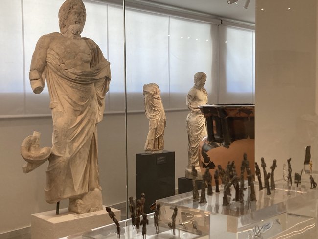 Το Αρχαιολογικό Μουσείο Αργους άνοιξε ξανά μετά από 12 χρόνια -Επέστρεψε στο φως η ιστορία της πόλης [εικόνες]