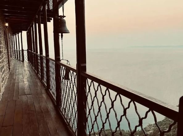 ΚΑΡΑΒΑΣ ΑΓΙΟ ΟΡΟΣ