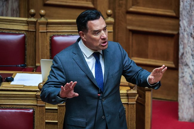 Νέο beef Κωνσταντοπούλου με Γεωργιάδη: "Εστειλε αστυνομικό στη δίκη Βαλυράκη" - "Γελοιότητες μιας γελοίας γυναίκας"