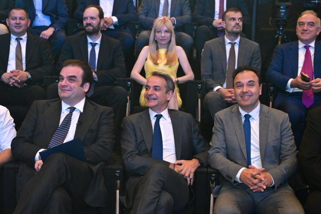 μητσοτακησ πιερρακακησ