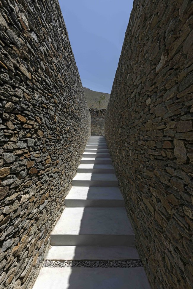 PETRA PAROS