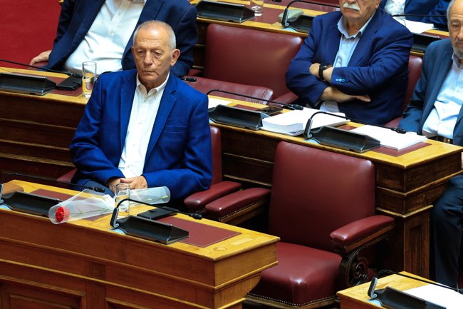 ΚΟΚΚΙΝΟ ΓΑΡΥΦΑΛΛΟ ΚΚΕ