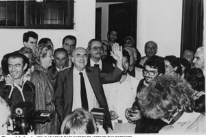 O Νίκος Παπανδρέου για τον θάνατο της μητέρας του: "Για τα παιδιά της και τον Ανδρέα, ήταν ο φάρος στη φουρτούνα"