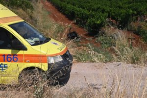 Tροχαίο στο Σοφικό: Αυτοκίνητο ξήλωσε μεταλλικό σκελετό πινακίδων