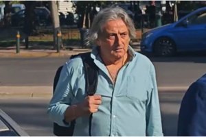 "Πήγα δύο φορές για αυτοάνοσο": Ο Πέτρος Κουσουλός ξεκαθαρίζει για την επίσκεψή του στο ιατρείο στο Κολωνάκι - εικόνα 3