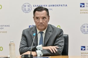 Επιστολή του ΠΙΣ σε Γεωργιάδη για Μαζωνάκη: Δεν είναι δυνατόν να επιτρέπονται δήθεν θαυματουργές θεραπείες