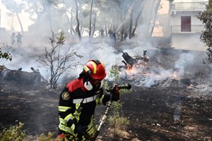 Συνεχίζεται η μάχη με τη φωτιά στο Λασίθι: Νέο 112 για ετοιμότητα πέντε οικισμών