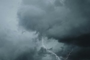 Βελτίωση καιρού: Μικρή άνοδος της θερμοκρασίας, περιορισμένη συννεφιά - Πού επιμένουν βροχές και καταιγίδες - εικόνα 3