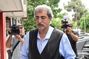 "Καρφιά" Πολάκη για Πατούλη: Γνώριζε και κάλυπτε τους γιατρούς του Κολωνακίου