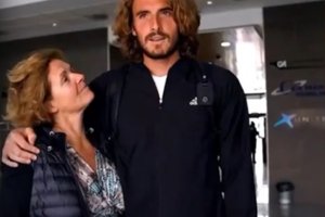 Νέα επίθεση των σκύλων της οικογένειας Τσιτσιπά σε τρεις ανθρώπους - Μια γυναίκα τραυματίας στο ΚΑΤ