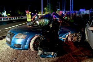Τραγωδία: Νεκρός ένας 26χρονος στο τροχαίο στην Κόρινθο - Σε τι κατάσταση βρίσκονται οι 5 τραυματίες [εικόνες - βίντεο] - εικόνα 3