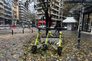 Τροχαίο στα Σεπόλια: Αυτοκίνητο παρέσυρε και τραυμάτισε μαθητή