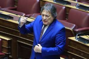 Ο Αυλωνίτης συνεχίζει τα "ανοίγματα" σε ΕΛΑΣ και Πλεύση - Απείλησε να φύγει από το ΠΑΣΟΚ αν συνεργαστεί με ΝΔ