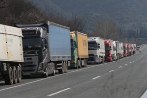Τούρκοι καλλιεργούσαν κάνναβη στη Μεσσηνία και τη διακινούσαν στα Εξάρχεια - Με "βιτρίνα" Porsche και βίλα στη Σαρωνίδα - εικόνα 6
