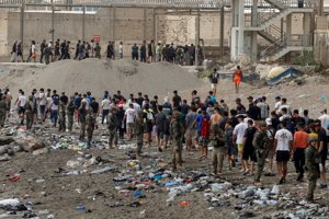 Άγριες σκηνές στην Ισπανία: Ξυλοκόπησαν νεαρό μετανάστη στη μέση του δρόμου - "Γύρνα πίσω στο Μαρόκο" [βίντεο]
