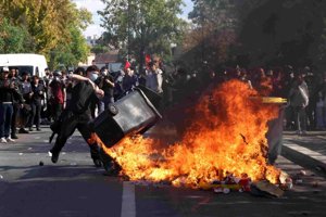 "Ήμουν εντελώς λιώμα": Νεαροί βεβήλωσαν άγαλμα της Παναγίας - Σφοδρές αντιδράσεις στη Γαλλία [βίντεο]