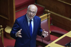 ΠΑΣΟΚ: Παραιτήθηκε με αιχμές για Ανδρουλάκη η Ρόζα Βρεττού - Οδεύει προς την ΕΛ.ΑΣ. του Τσίπρα